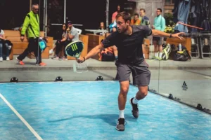 padel4u2 gent playing 300x200